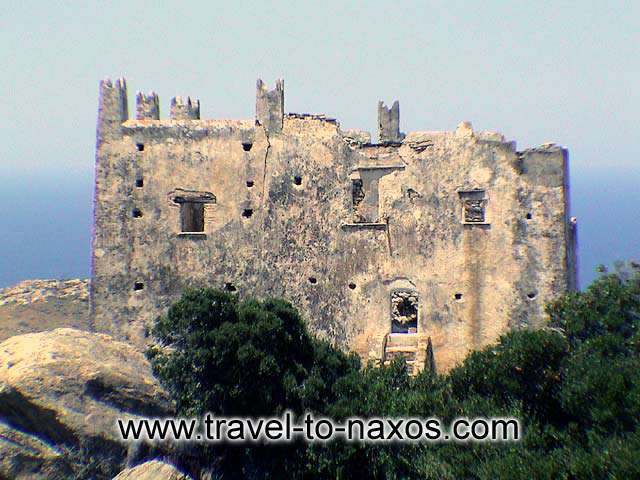 AGIAS TOWER - The years that passed left their marks in the side view of the imposing tower.