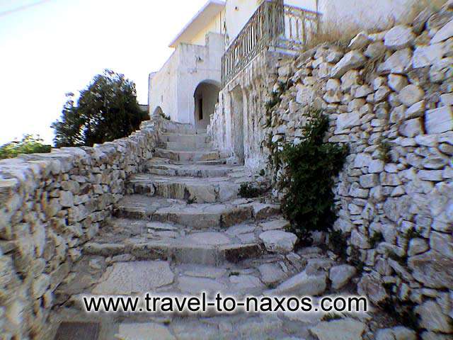 NARROW PATHWAY - Narrow pathway in Apiranthos village.