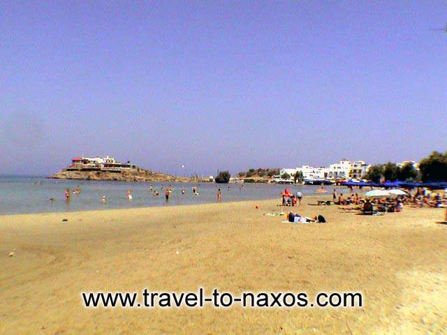 Agios Georgios beach lies exactly next to Naxos Chora. NAXOS PHOTO GALLERY - AGIOS GEORGIOS BEACH