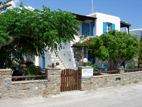 PETRA STUDIOS IN  Kastraki Naxos Cyclades