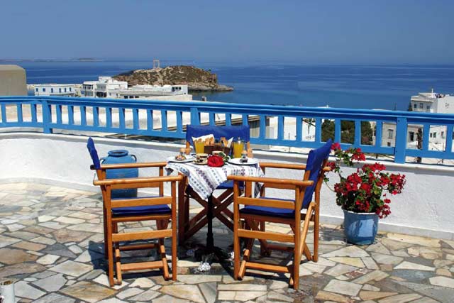 Enjoy your breakfast with a great view to Portara CLICK TO ENLARGE