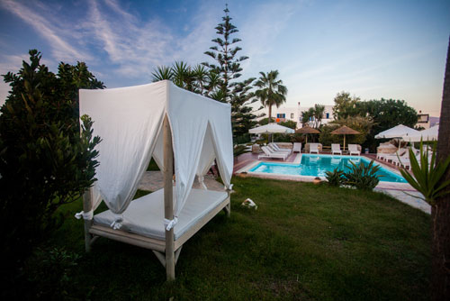ATHINA - STUDIOS AND MOUSES APARTMENTS  HOTELS IN  Plaka Maragas